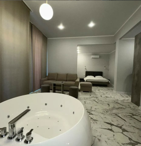 Screenshot from 2025-06-09 21-13-35